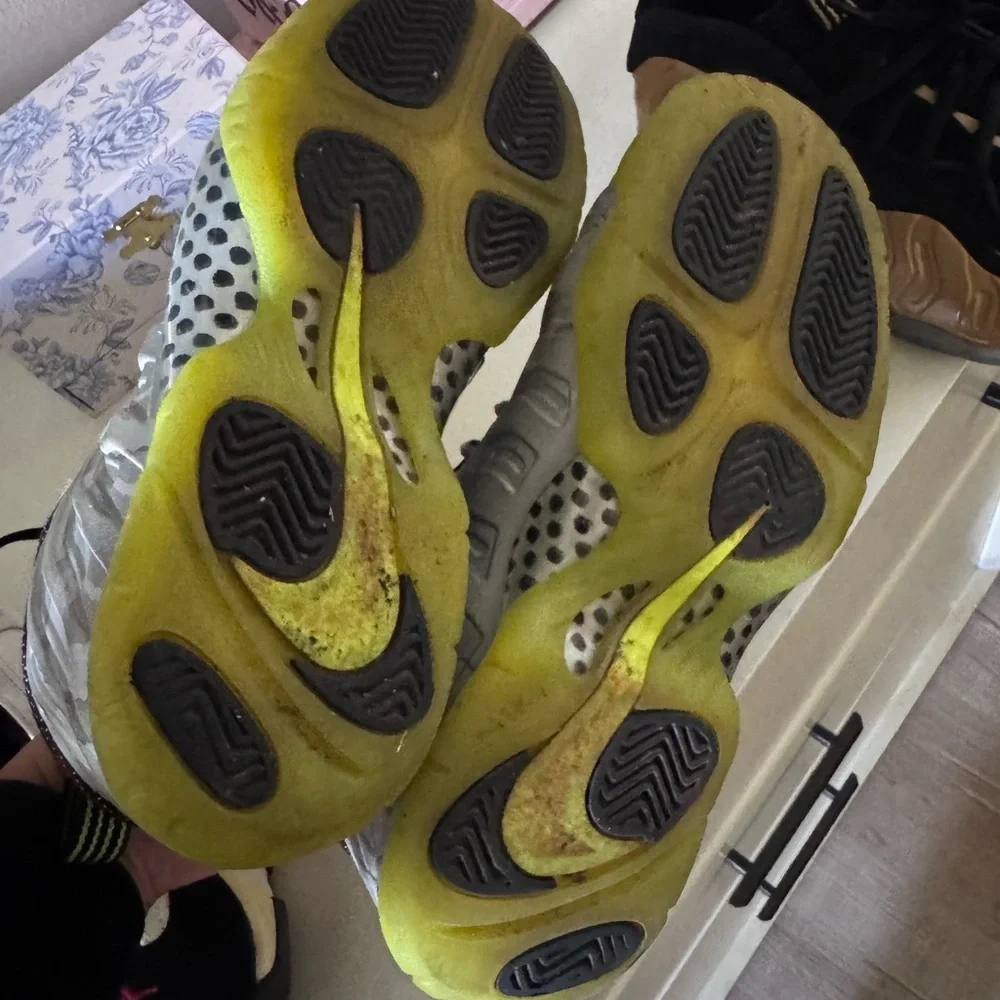 Nike Youth Foamposite 4Y